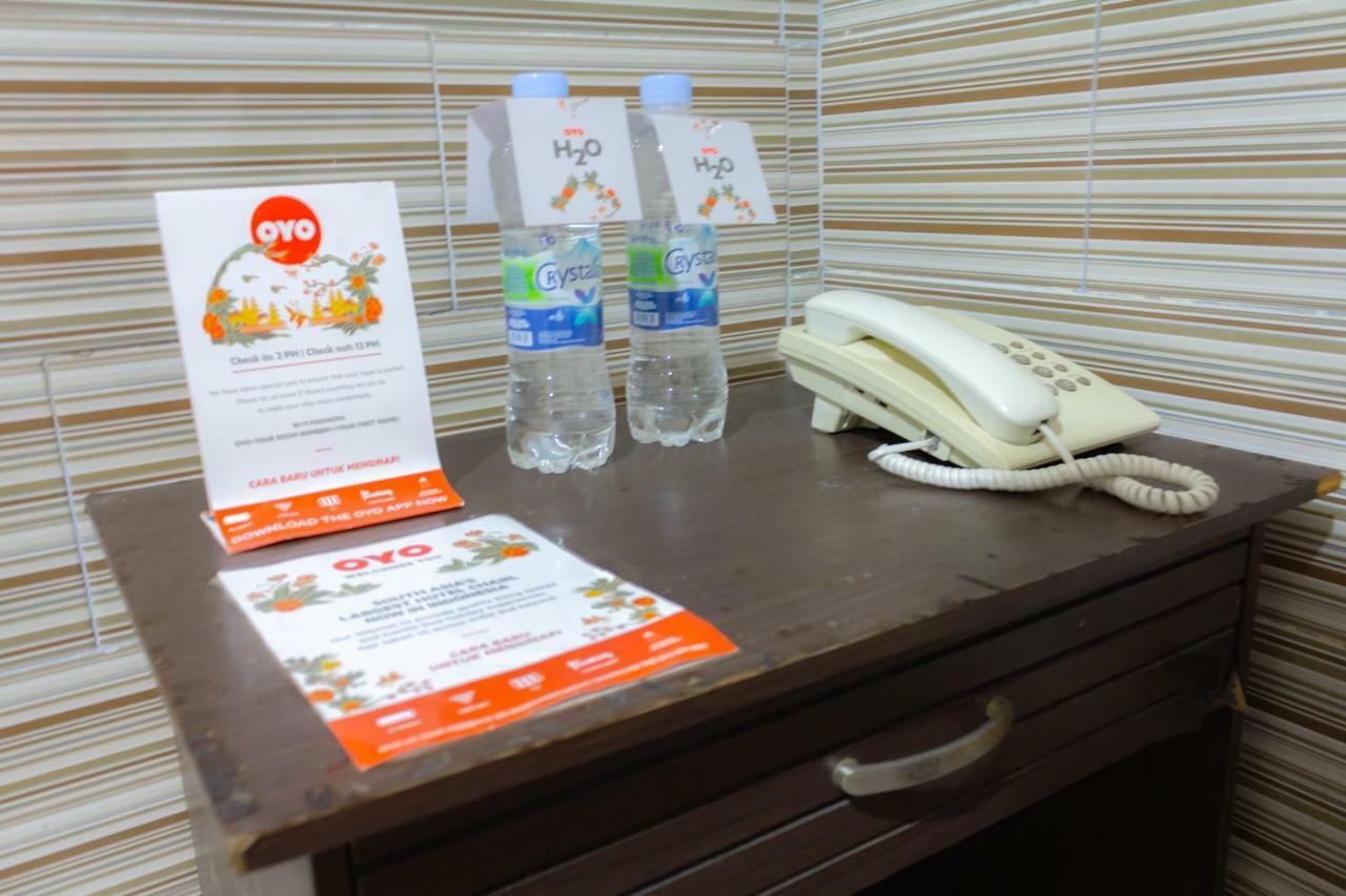 Oyo 730 Wisma 38 Hotel 2*