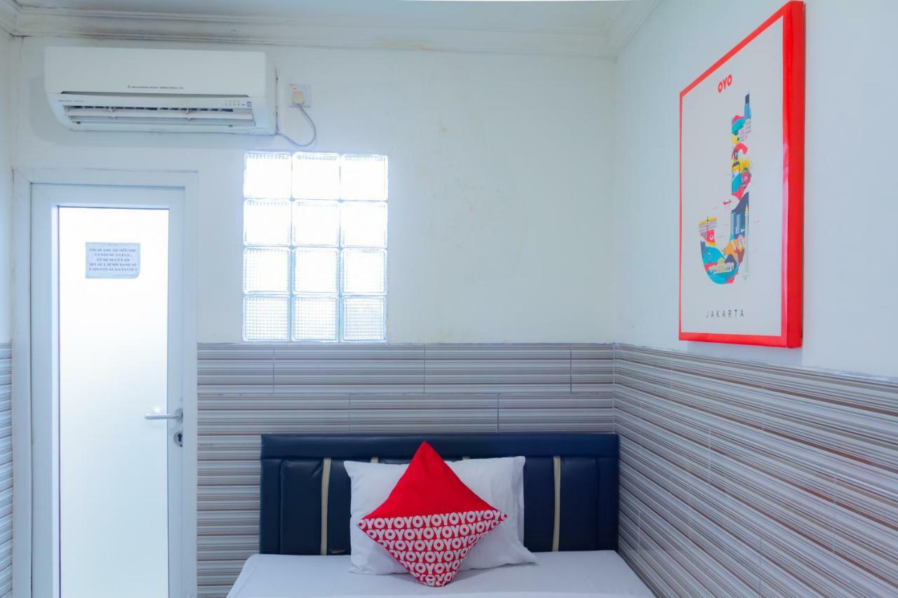 Hotel Oyo 730 Wisma 38 Jakarta