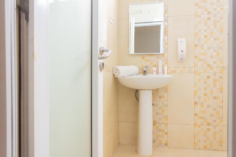 Oyo 730 Wisma 38 Jakarta